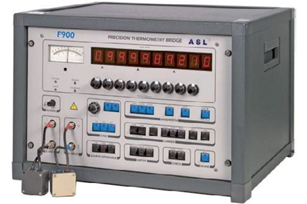 温度校正器<br>CTR9000　(旧 F900)